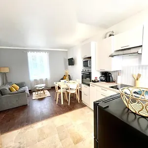 T2 Situé Au Cœur Du Centre Historique De Appartement Dinan